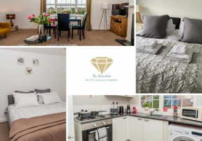 2 Bed Apartment-5 Guests - Business-Relocation-Parking - The Brighton Short Stay & serviced Apartments